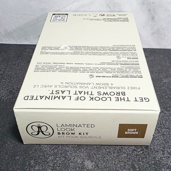 Anastasia New Laminated Look Brow Kit in soft brown - Picture 7 of 9